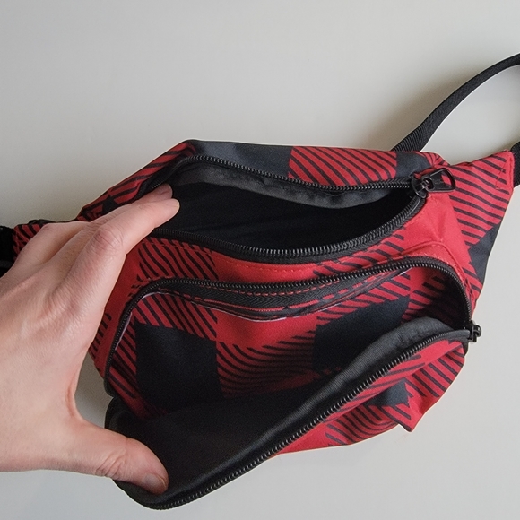 DICKIES PLAID FANNY PACK - Picture 9 of 12